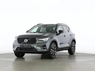 VOLVO XC40 2.0 B4 MH Ultra Dark