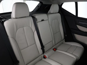 image du véhicule VOLVO XC40 2.0 B4 MH Ultra Dark