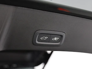 https://vehicle.imgix.net/4501549/dd358883-8e51-4ac2-bb6d-ef9ddaeae7a0.jpg