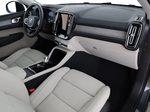image du véhicule VOLVO XC40 2.0 B4 MH Ultra Dark