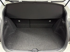https://vehicle.imgix.net/4501554/182d11e5-b2c0-4a86-b71a-c2c555346abf.jpg