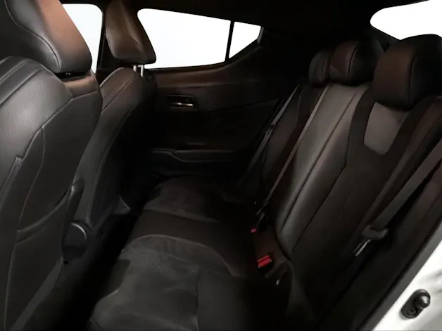 Toyota C-HR 2.0 VVTi HSD Move