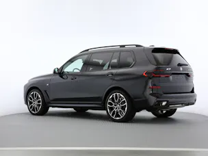 BMW X7 G07 40d xDrive SAG