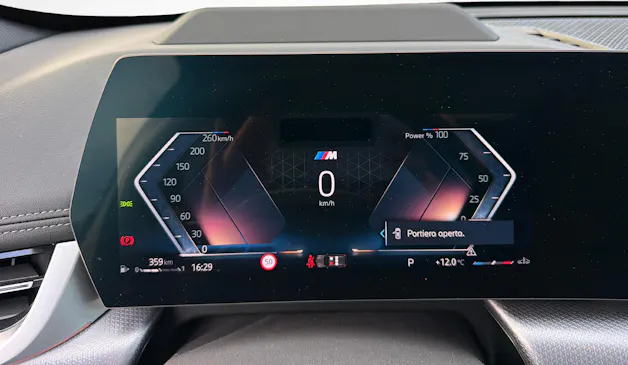 BMW X1 U11 23i xDrive paddles