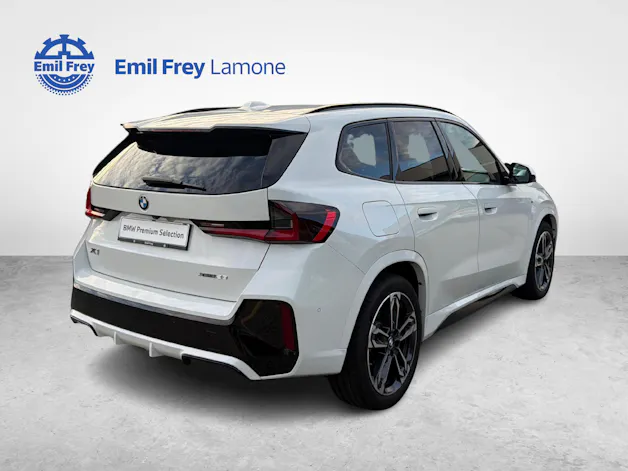 BMW X1 U11 23i xDrive paddles