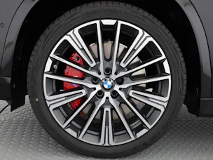 BMW X1 U11 23d xDrive paddles