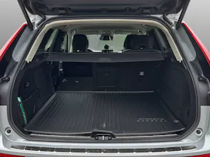 VOLVO XC60 2.0 B5 MH Plus Dark AWD