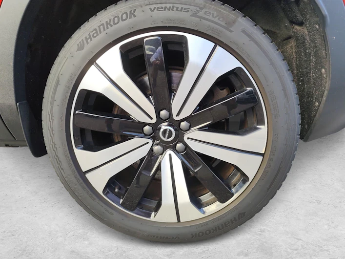 Fahrzeugbild VOLVO C40