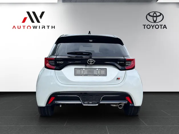 Toyota Yaris 1.5 VVT-i HSD GR Sport