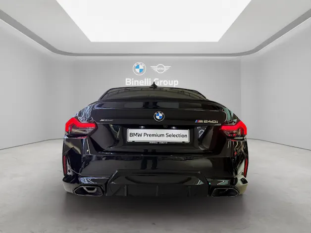 BMW M240i xDrive Coupé