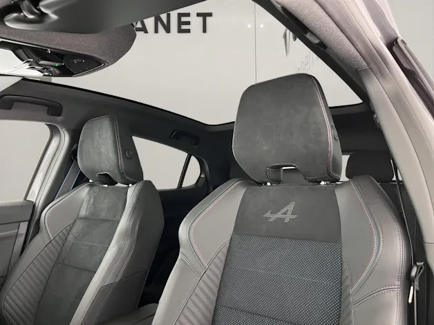 RENAULT Rafale 1.2 E-Tech Plug-in Atelier Alpine