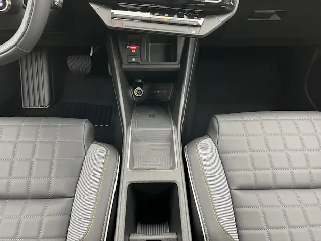 RENAULT R4 E-Tech Comfort Range plein sud iconic