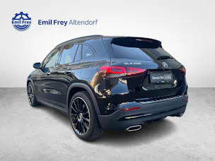 MERCEDES-BENZ GLA 250 4MATIC AMG Line
