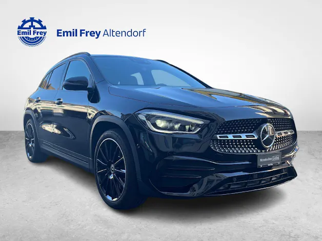 MERCEDES-BENZ GLA 250 4MATIC AMG Line