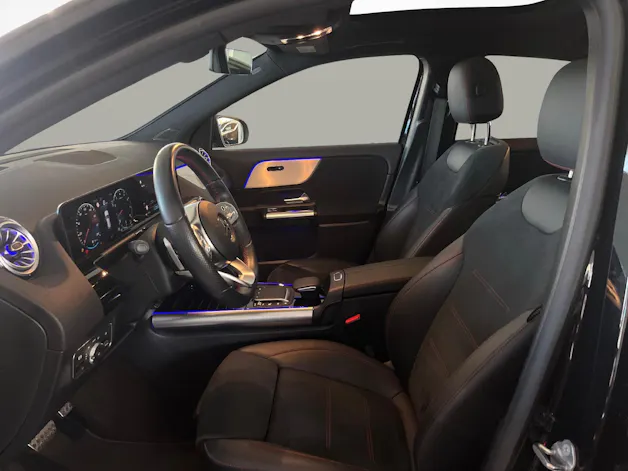 MERCEDES-BENZ GLA 250 4MATIC AMG Line