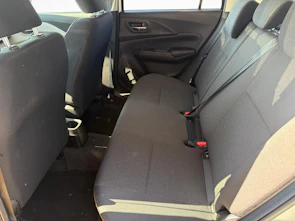 Fahrzeugbild SUZUKI Swift 1.2 Sakura Hybrid 4x4