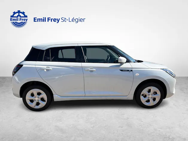 Suzuki Swift 1.2 Sakura Hybrid 4x4