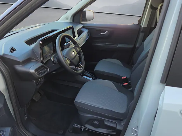 FORD Tourneo Courier 1.0 EcoBoost Titanium