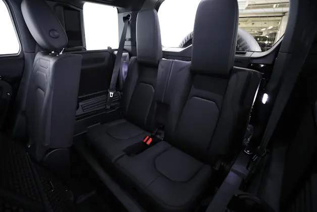 Land Rover Defender 110 3.0 D I6 350 X-Dynamic HSE