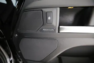 Land Rover Defender 110 3.0 D I6 350 X-Dynamic HSE