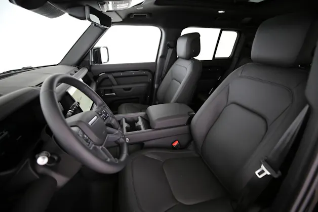 Land Rover Defender 110 3.0 D I6 350 X-Dynamic HSE