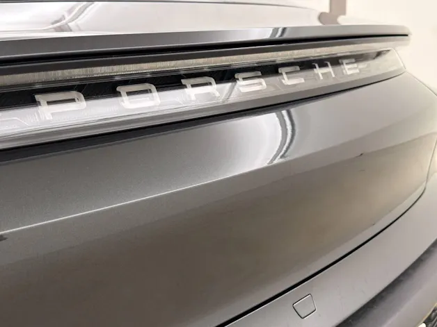 PORSCHE Taycan 4S