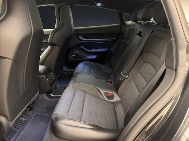 PORSCHE Taycan 4S