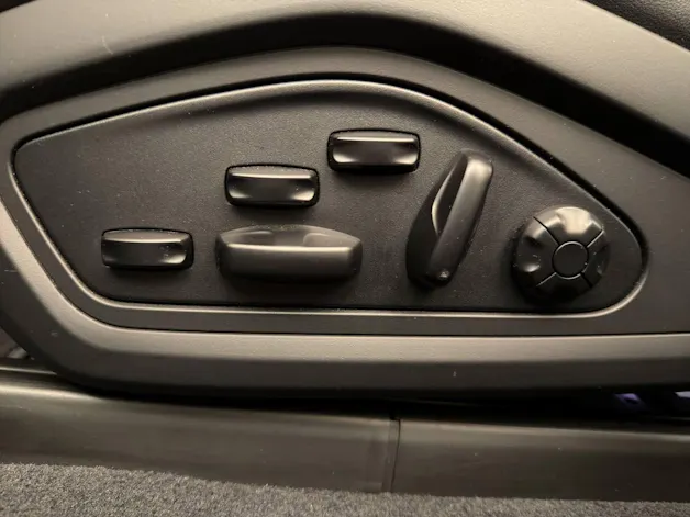 PORSCHE Taycan 4S