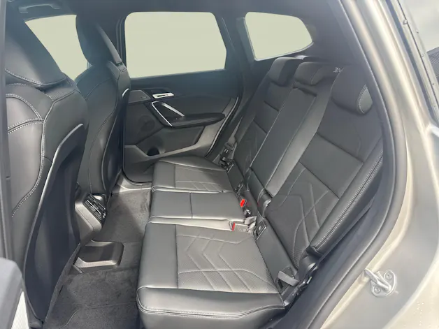 BMW X1 U11 20i sDrive Kit Sport M