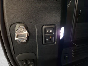 Fahrzeugbild LAND ROVER Defender 110 3.0 D I6 300 X