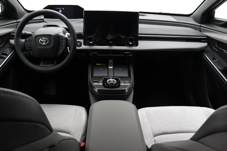 Fahrzeugbild TOYOTA C-HR+