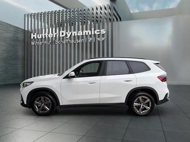 BMW X1 20d xDrive Panorama-Glasdach