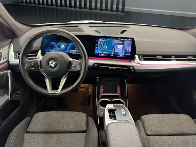 BMW X1 20d xDrive Panorama-Glasdach