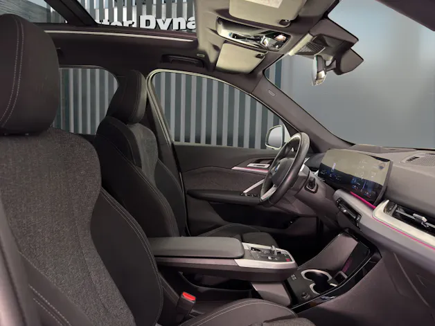 BMW X1 20d xDrive Panorama-Glasdach