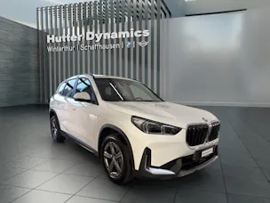 BMW X1 20d xDrive Panorama-Glasdach