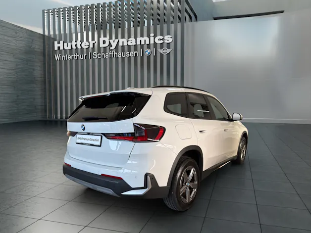 BMW X1 20d xDrive Panorama-Glasdach