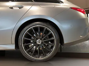 MERCEDES-BENZ CLA 220 d AMG Line 4matic Shooting Brake