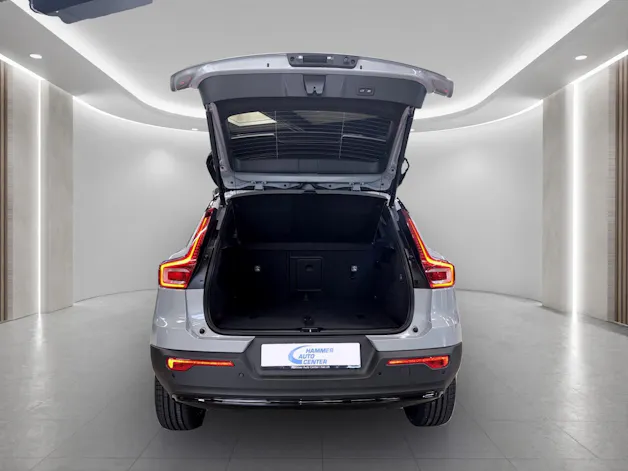VOLVO XC40 2.0 B4 MH Black Edition