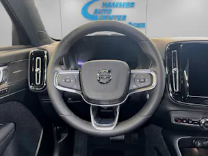 VOLVO XC40 2.0 B4 MH Black Edition