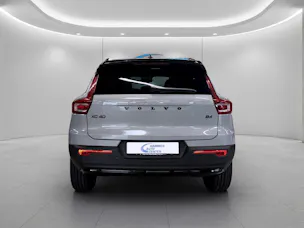 VOLVO XC40 2.0 B4 MH Black Edition