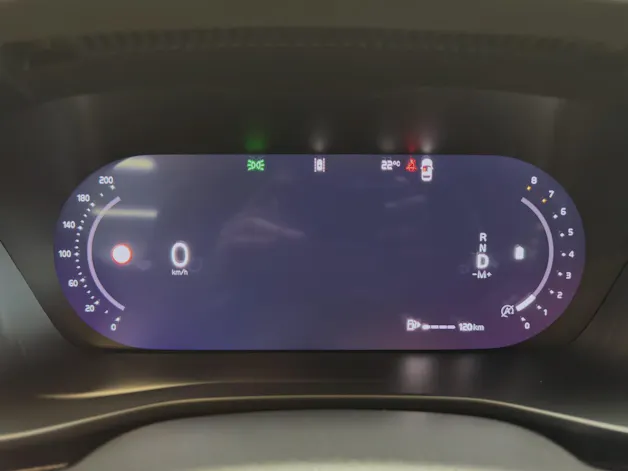 VOLVO XC40 2.0 B3 MH Plus Dark