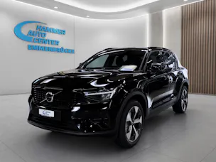 VOLVO XC40 2.0 B3 MH Plus Dark