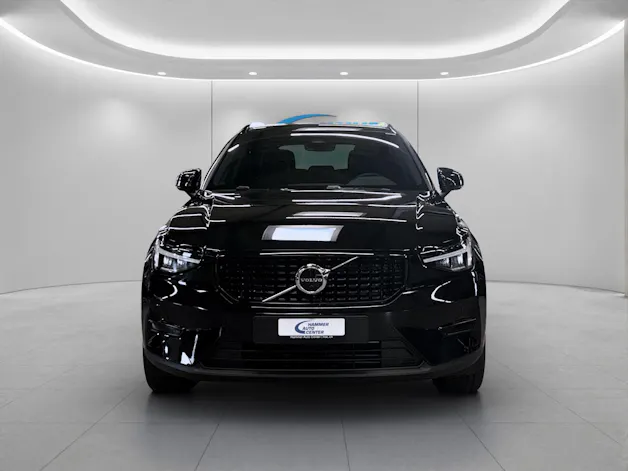 VOLVO XC40 2.0 B3 MH Plus Dark