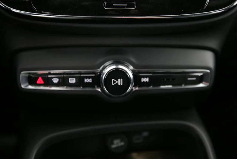 Fahrzeugbild VOLVO XC40