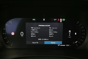 Fahrzeugbild VOLVO XC40 2.0 B3 MH Plus Dark