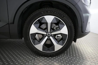 https://vehicle.imgix.net/4502215/859a4e20-13da-40f5-98ce-fae36f09c65a.jpg