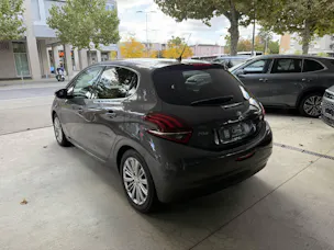 PEUGEOT 208 1.2 PureTech Allure S/S