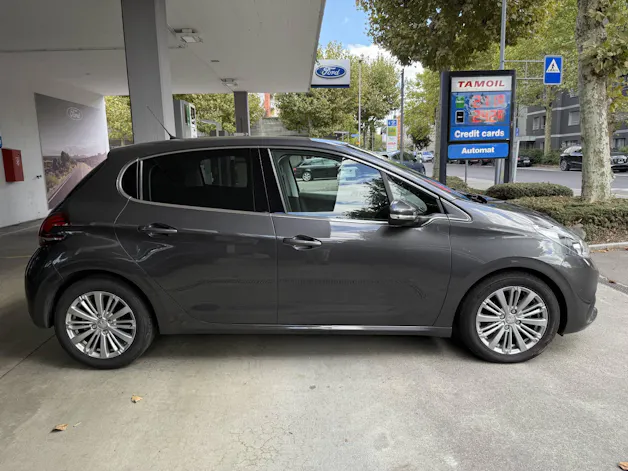 PEUGEOT 208 1.2 PureTech Allure S/S