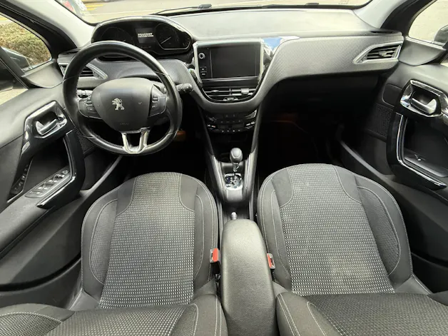 PEUGEOT 208 1.2 PureTech Allure S/S