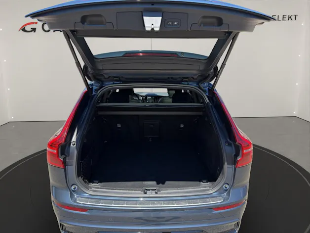 VOLVO XC60 2.0 T8 TE R-Design eAWD